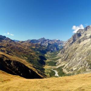 Údolí Ferret z Col du Grand Ferret (2537 m)