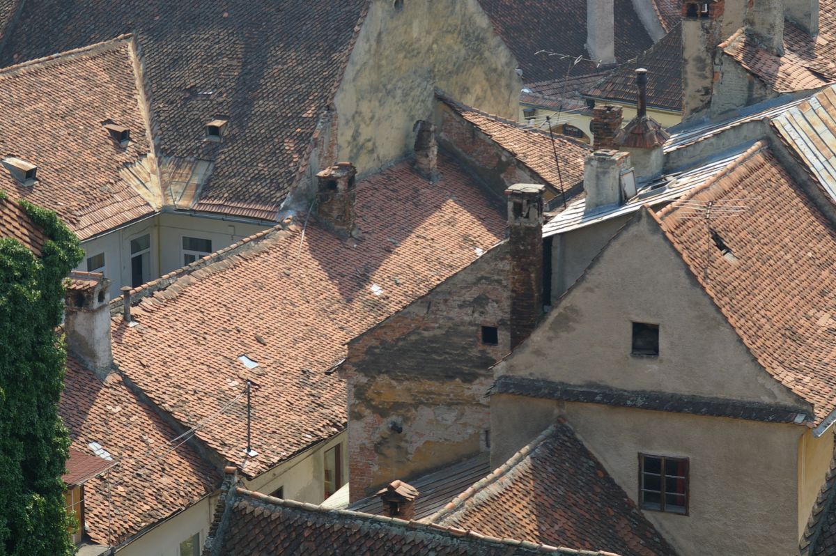 Brašov, střechy v centru starého města