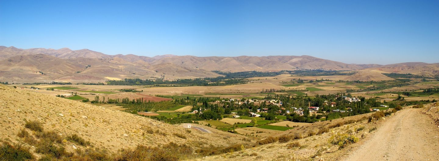 Aladagar (Aláhovy hory), údolí/ves Çukurbağ