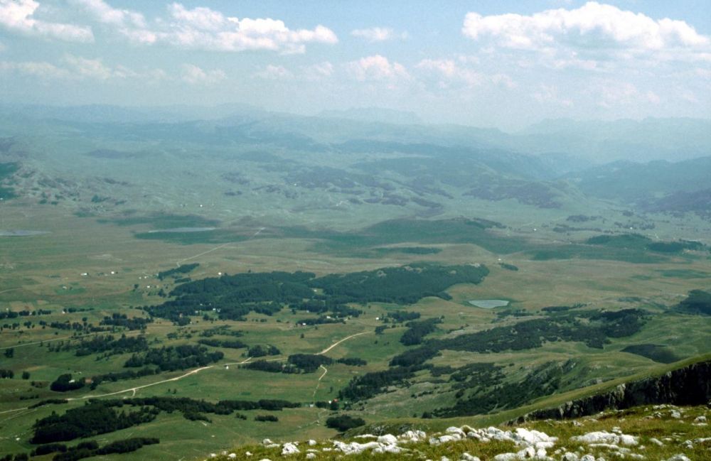 Durmitor, Planina Jezera. Vzadu Sinjajevina