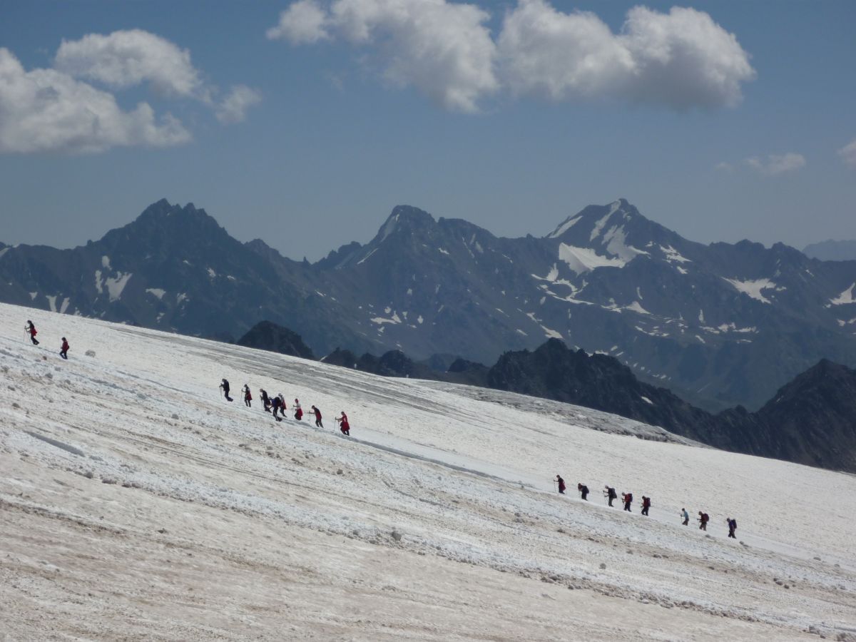 Všichni chtějí na Elbrus