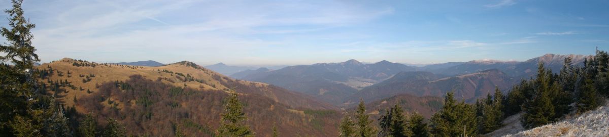 Panoráma - pohled ze Zvolenu (V. Fatra)