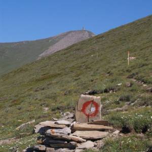 Šar planina, Titov vrv a značka, co vede na vrchol