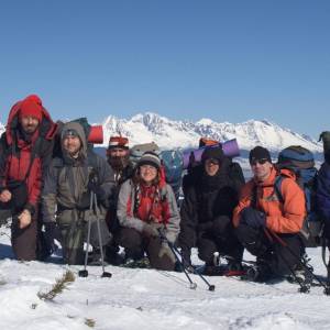 Celá výprava na Velǩé Vápenici, vzadu Velké Tatry