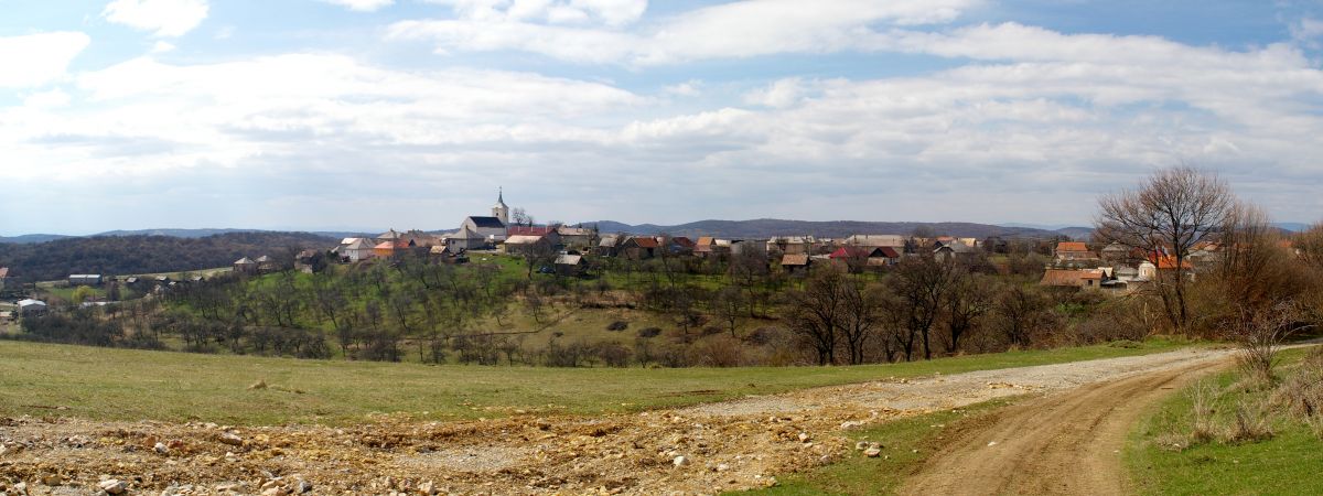 Obec Silica od východu