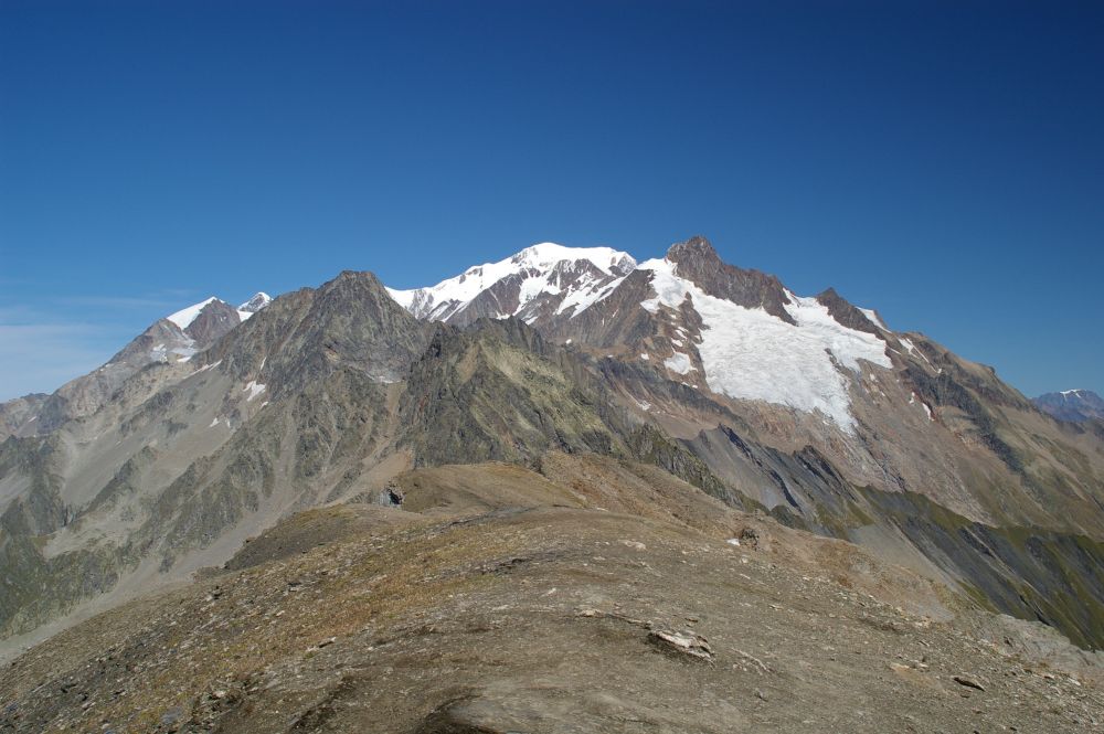 vyhlídkový bod Téte Nord des Fours a vrchol Mt Blanku