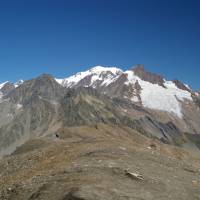 Popis: vyhlídkový bod Téte Nord des Fours a vrchol Mt Blanku