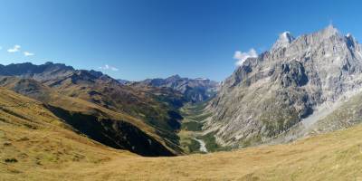 Popis: Údolí Ferret z Col du Grand Ferret (2537 m)