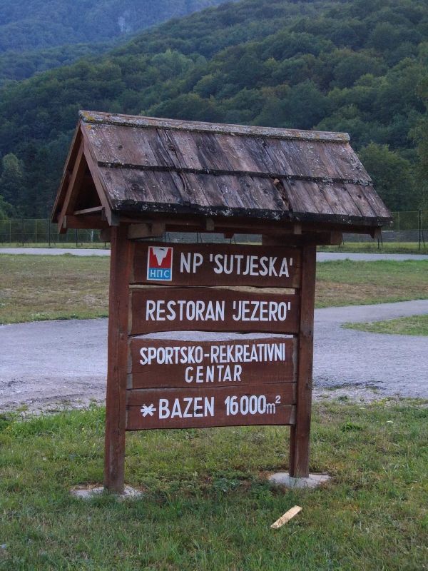 Národní park Sutjeska: východisko do hor je osada  Tjentište