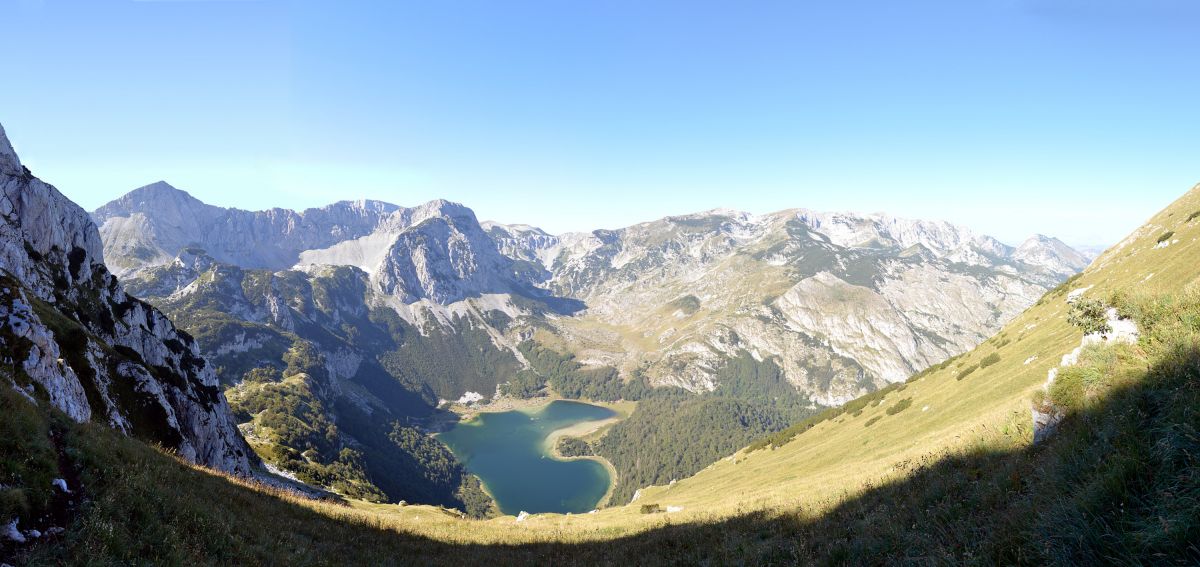 Trnovačko jezero při výstupu na Maglić