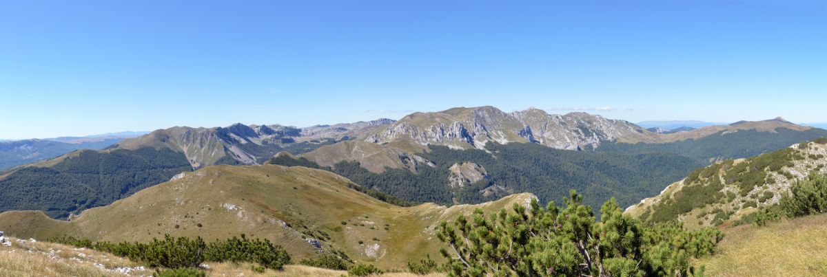 Zelengora - pohled na nejvyšší partie pohoří (uprostřed nejvyšší hora Bregoč)