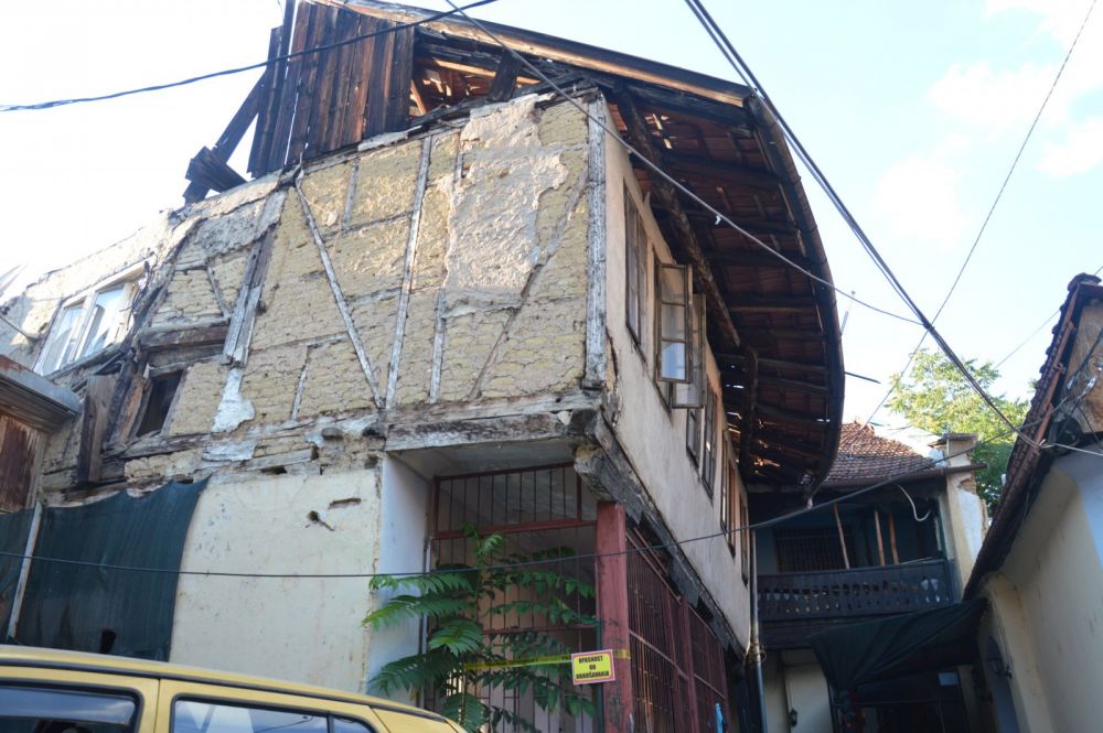 Sarajevo: náš hostel, přední část spíše ruina