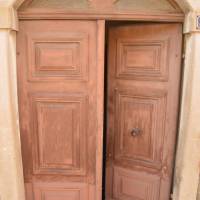 Popis: Bastia, dveře