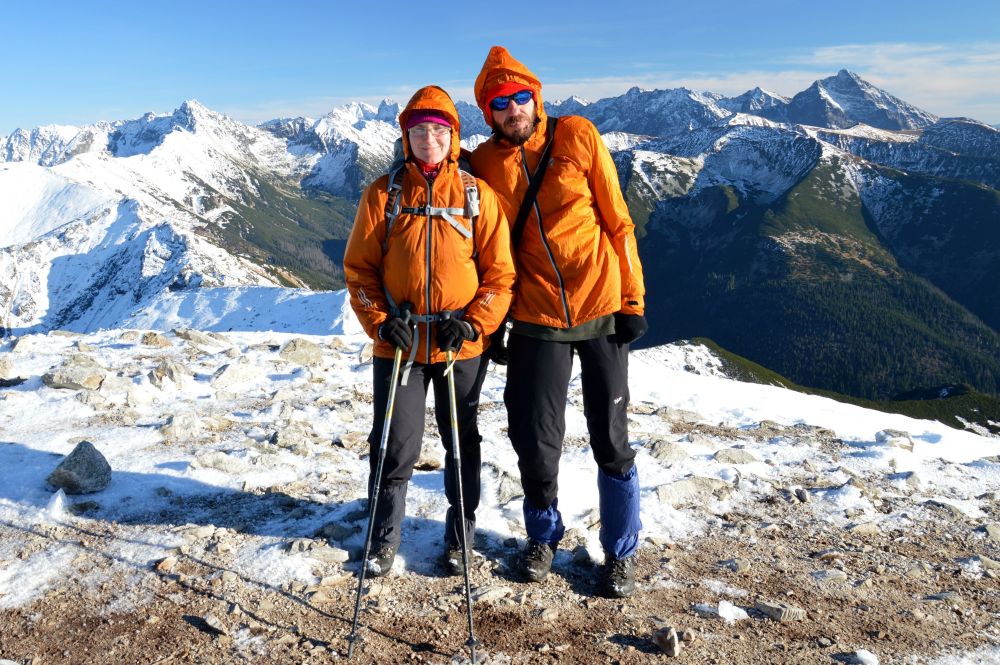 Janča a Pavouk na Kondratově kopě, vzadu Vysoké Tatry