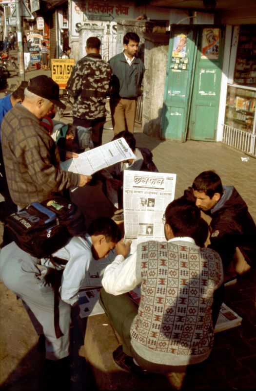 Káthmándú: čítárna na ulici
