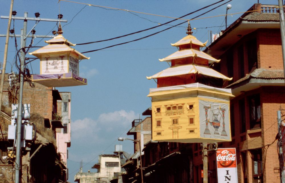 Královské město Patan: lampy po oslavě nepálského nového roku