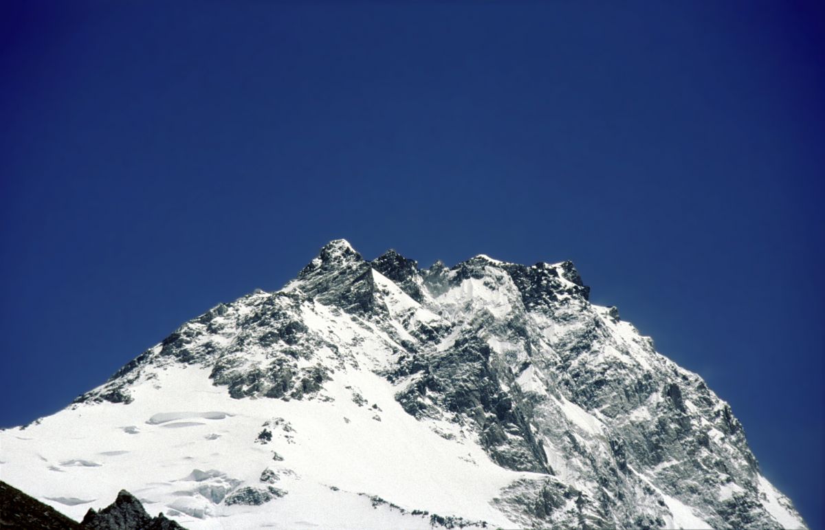 Rupal: vrchol Nanga Parbat od Mazeno BC