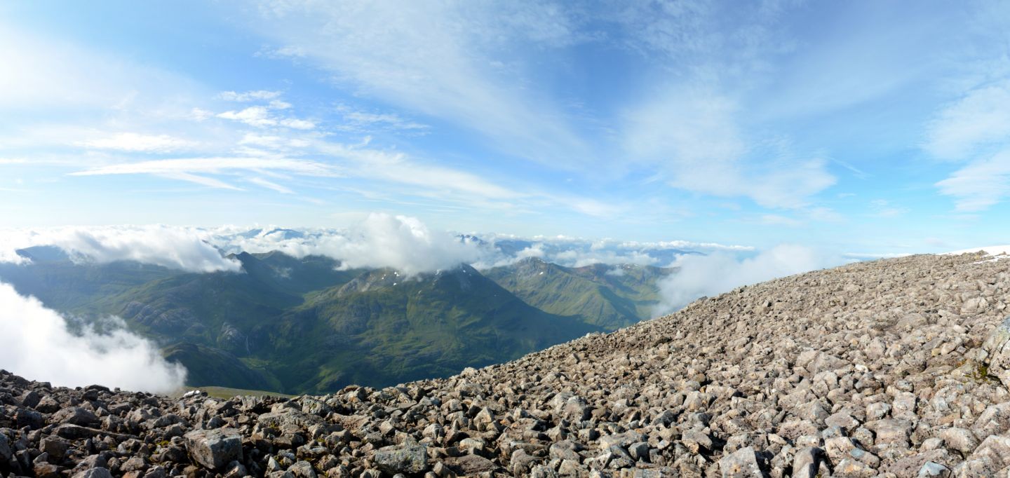 Ben Nevis, z vrcholu k jihu