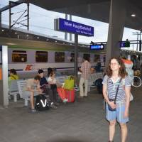 Popis: Odjezd z Vídně vlakem do Kolína n R.