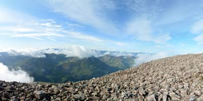 Popis: Ben Nevis, z vrcholu k jihu