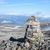 Popis: Ben Nevis, z vrcholu pohled k Fort William