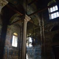 Popis: Pravoslavý klášter Veliki Dečani u Dečani v Kosovu; pohled do interiéru