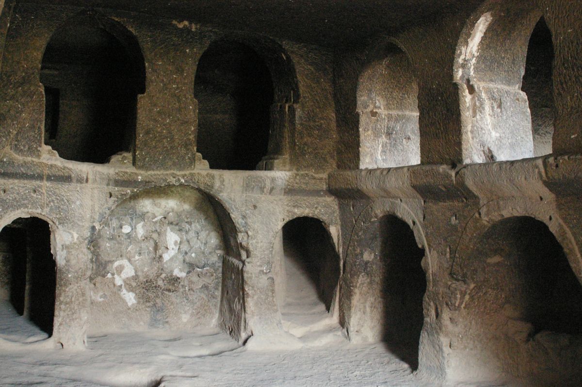 Kapadocie, skalní klášter v Ihlarském údolí