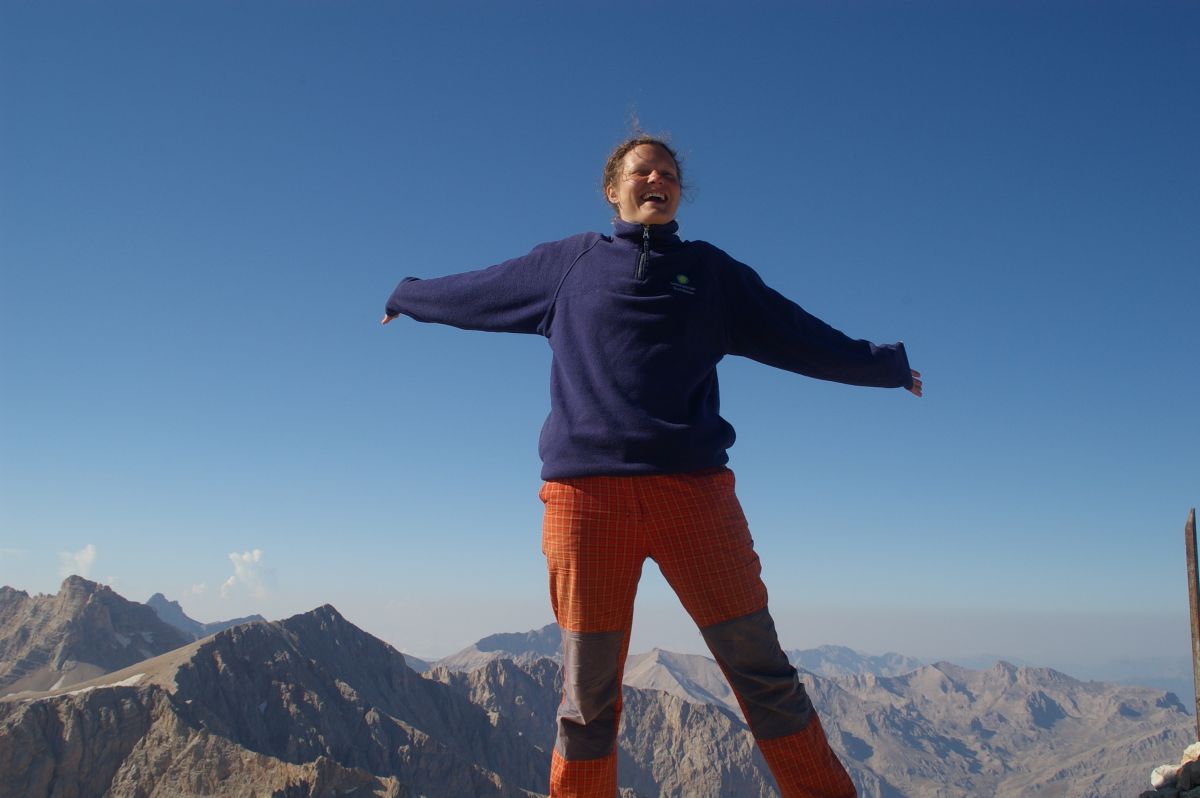 Aladagar, na vrcholu Demirkazik (3756 m), nejvyšší vrchol pohoří a celého Taurusu