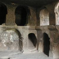 Popis: Kapadocie, skalní klášter v Ihlarském údolí
