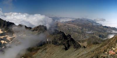 Popis: Kaçkar, na vrcholu Kaçkar Dağ (3937 m; nejvyšší hora celého pohoří)