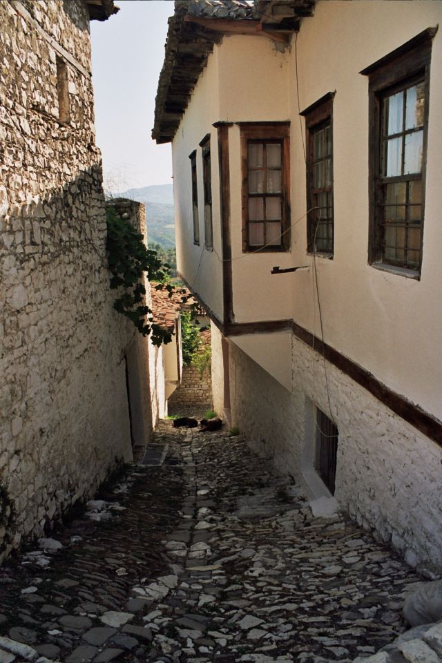 V Gjirokastëru