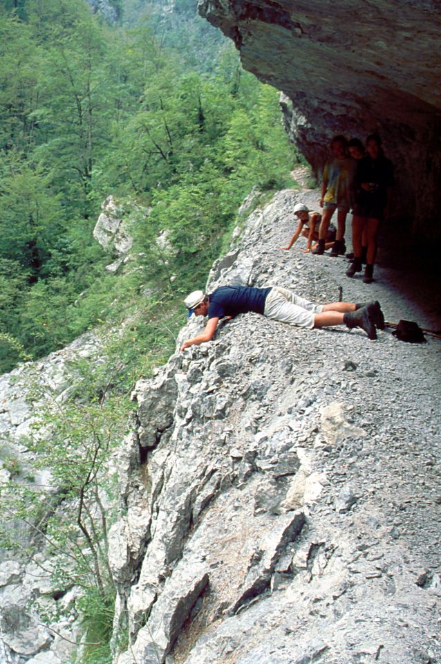 Kapa Morača, kaňon Mrtvice, Hadař loví hada