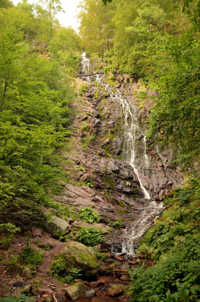 Pilský vodopád (prý druhý nejvyšší v Srbsku) u vsi Topli Do