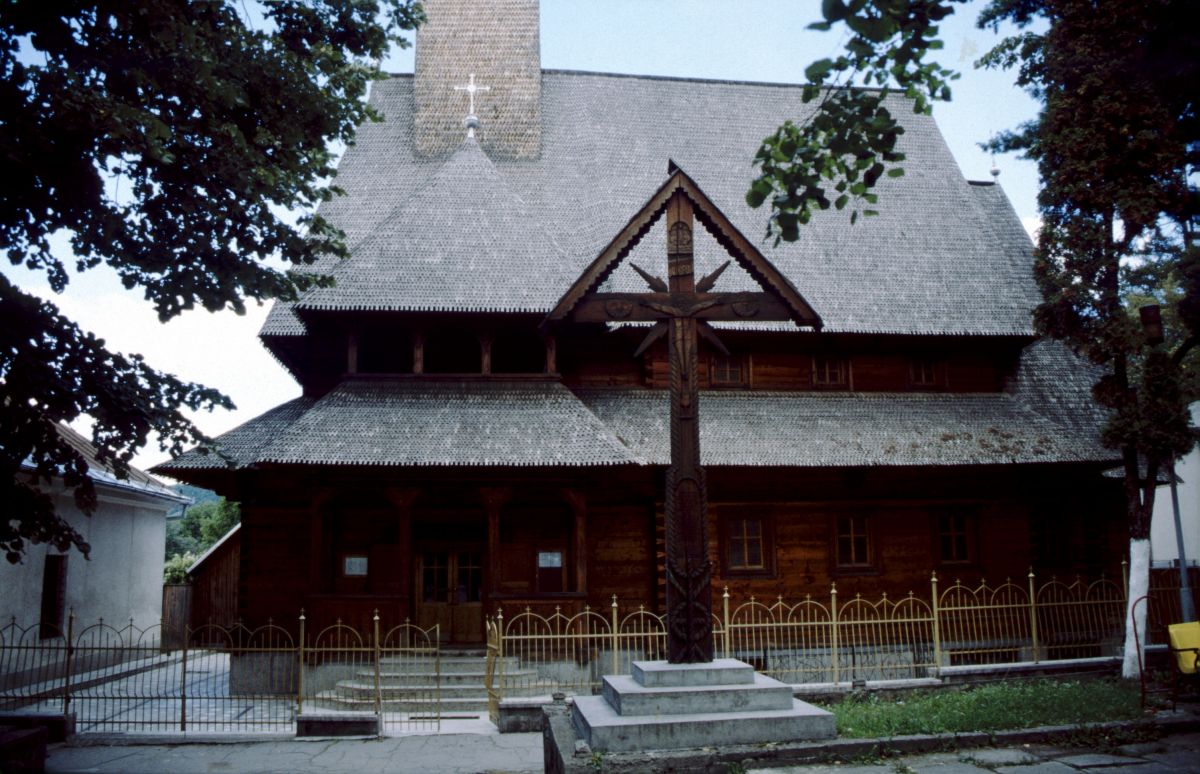 Maramureş ­­­– dřevěný kostel v Vişeu de Sus