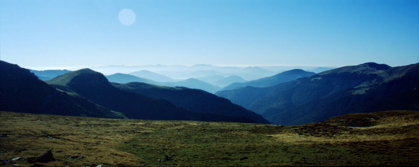 Rodna ­­­– místo La Cărti, vzadu asi Făgăraş