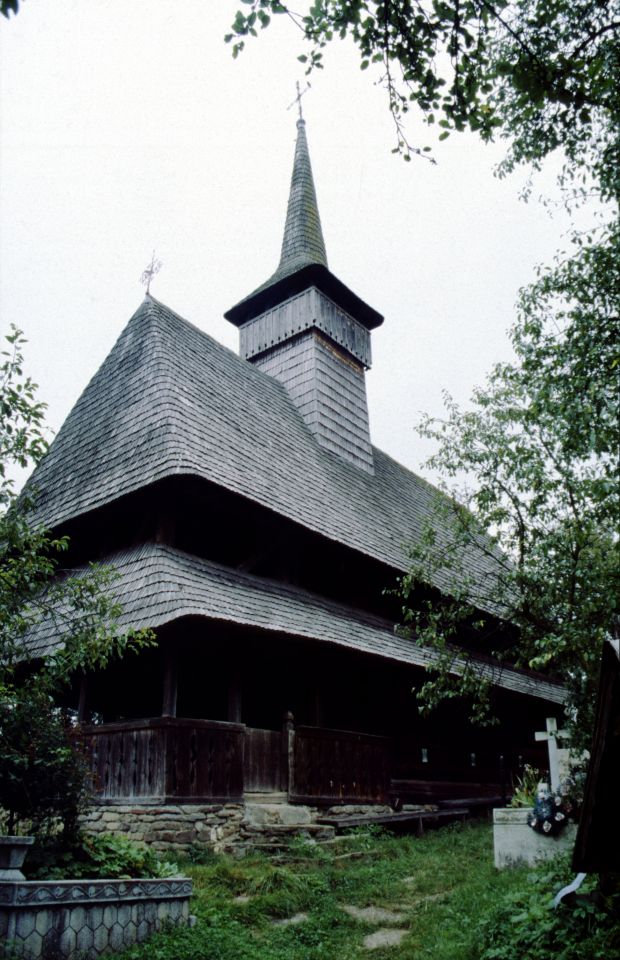 Maramureş – Săliştea de Sus: dřevěný kostel