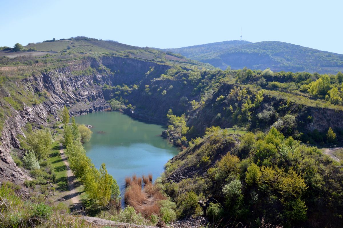 Pohled na lom Tartali zhora