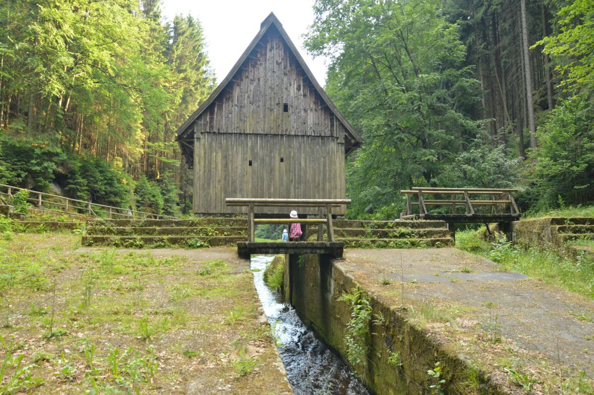 Niedere Schleuse (Dolní šlajsna) na říčce Křinice