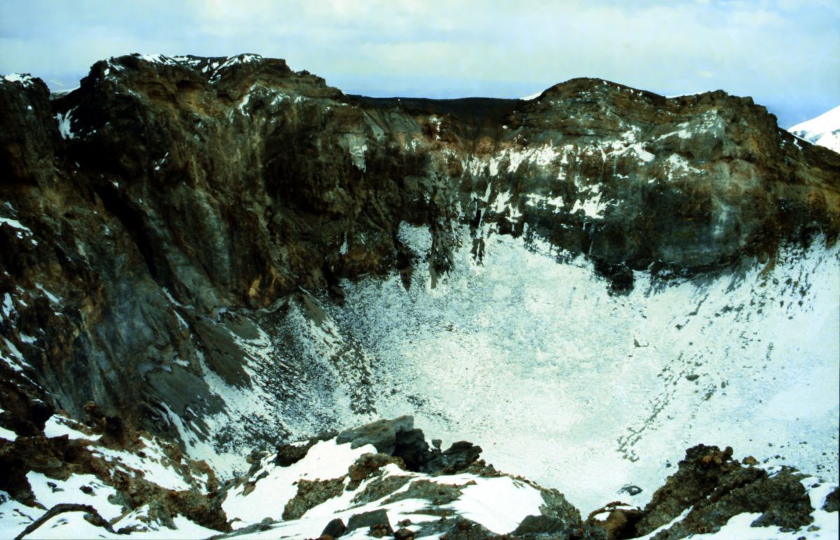 Parinacota, 6350 m, vrcholový kráter