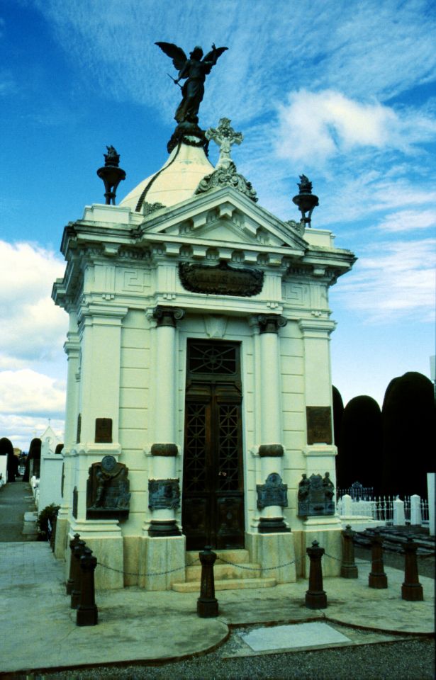 Punta Arenas, luxusní chorvatský hrob