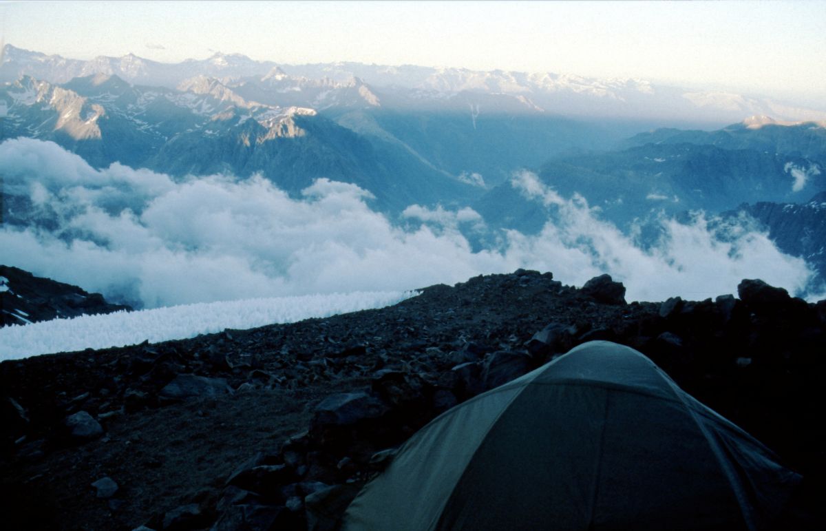 Sopka San Jose, poslední výškový tábor v 4800 m