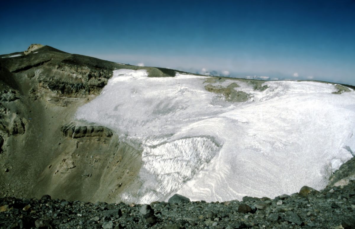 Sopka San Jose, vrcholový kráter (t.č. neaktivní)