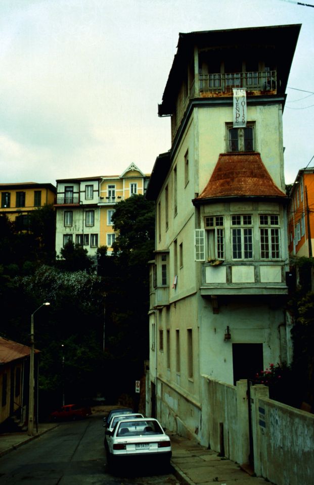 Valparaíso, úzký dům