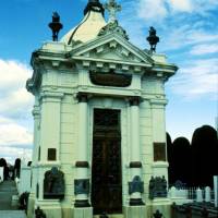 Popis: Punta Arenas, luxusní chorvatský hrob