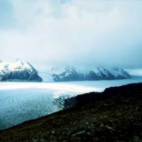 Popis: ledovec Grey ze sedla John Garner (výběžek Hielo Sur)