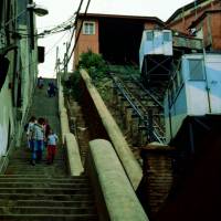 Popis: Valparaíso, oblíbená MHD je výtah