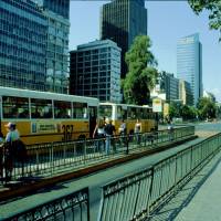 Popis: Santiago de Chile, ze zasávky jezdí desítka linek