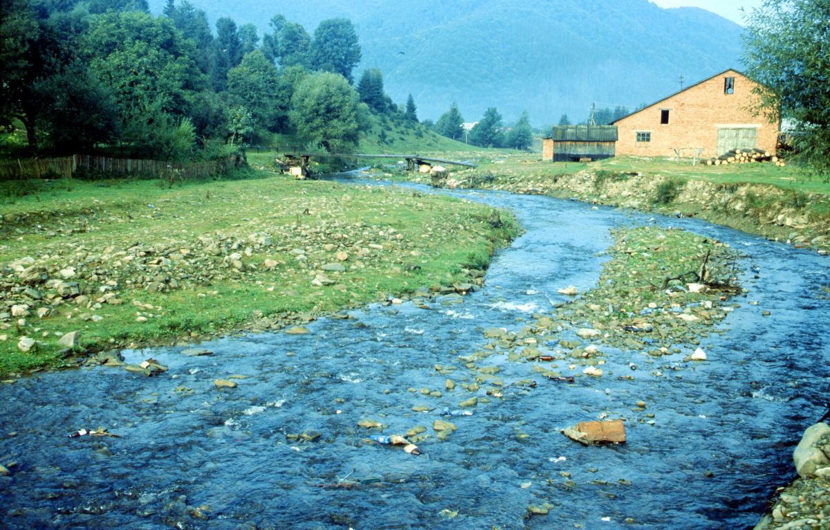 Koločava - potok s odpadky