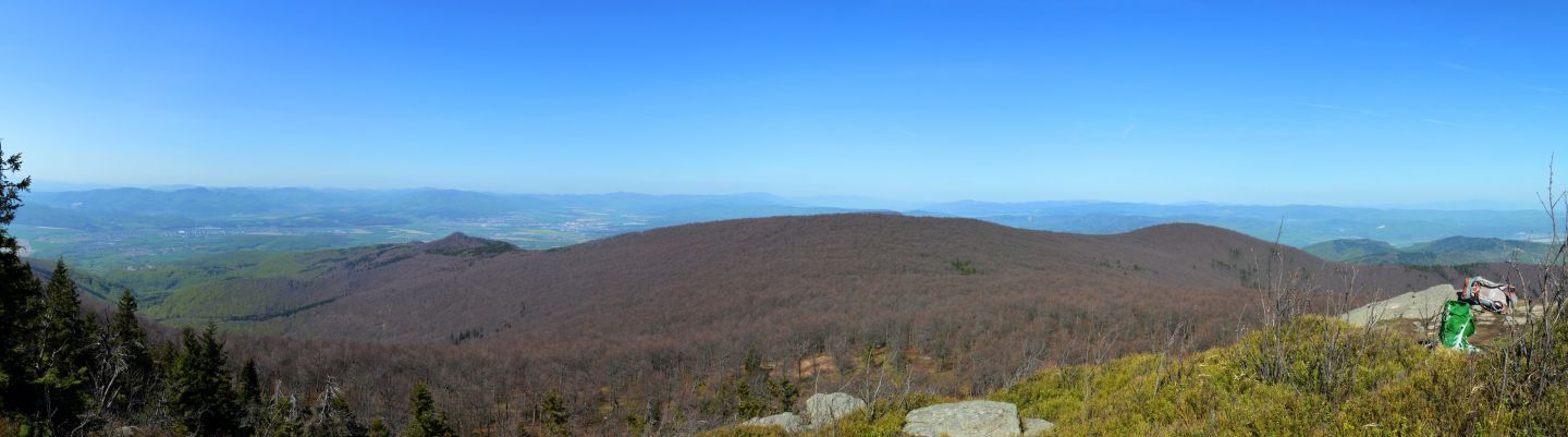 Na vrcholu Vtáčníku (1346 m) - parádní výhled na řadu slov. hor; ale i měst: Prievidza, Žiar nad Hronom, Nováky, Bojnice...