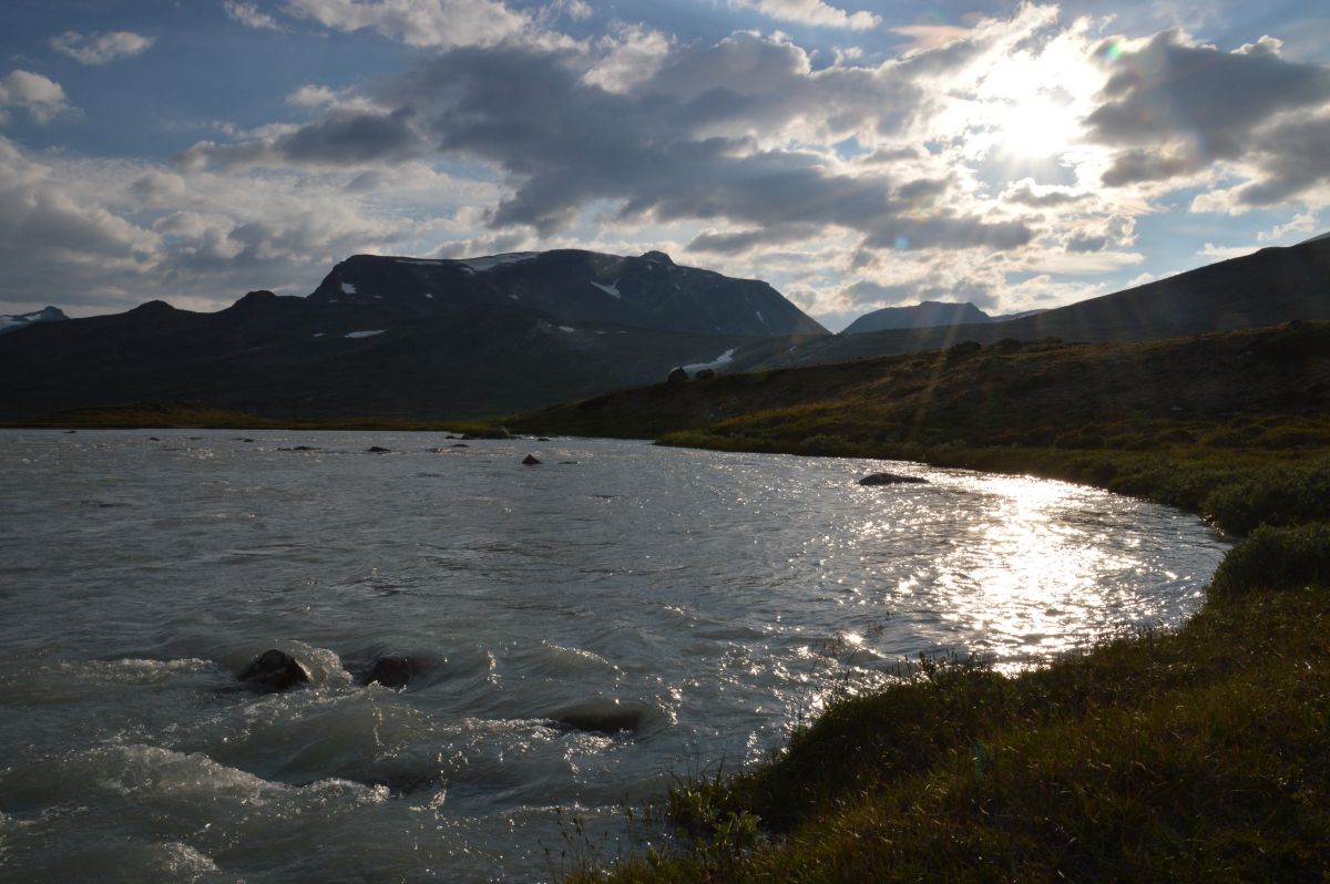 Krásné údolí Veodalen pod Glittertindem